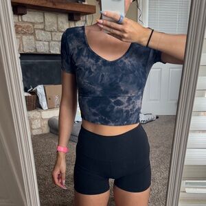 Lululemon Athletica Navy Tie-Dye Short Sleeve Crop Top